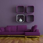 aufgeräumtes Wohnzimmer in violett